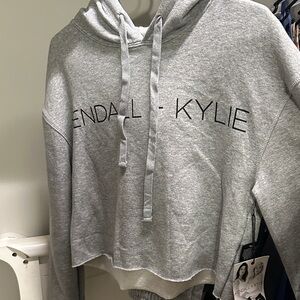 Kendall & Kylie Light Gray Cropped Hoodie Set!!!